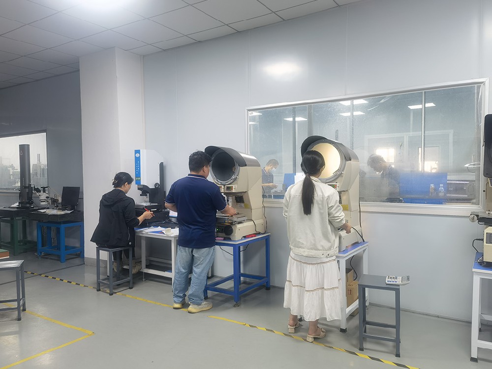 尼(ni)康投(tou)影(ying)儀(yi)