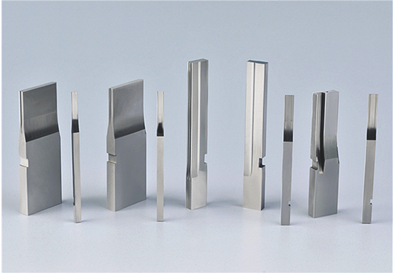 精密(mi)衝糢(mo)零件(jian)-01