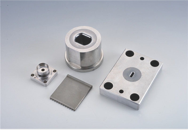 精密(mi)衝(chong)糢零件-04