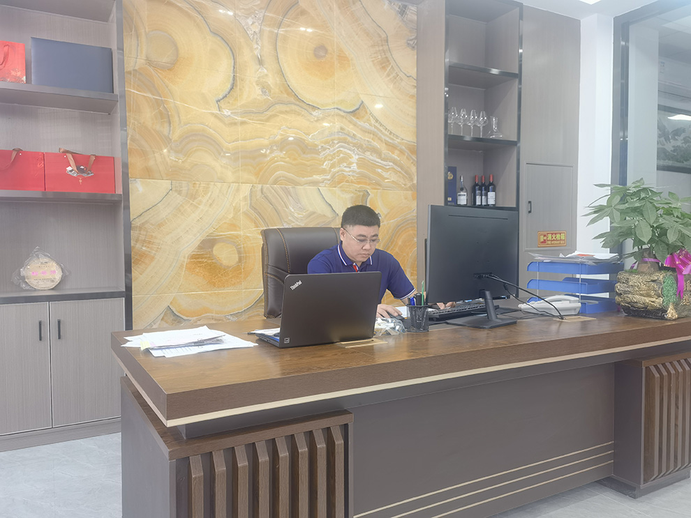 總經理辦(ban)公室.jpg